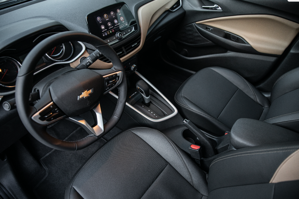 Interior Chevrolet Onix 2021